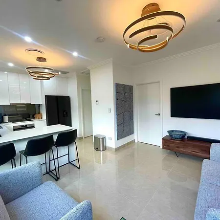 Private, Modern & Luxurious Granny Flat Apartment Regents Park Exterior photo