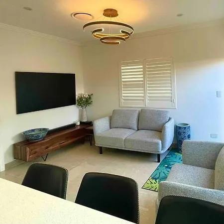 Private, Modern & Luxurious Granny Flat Apartment Regents Park Exterior photo