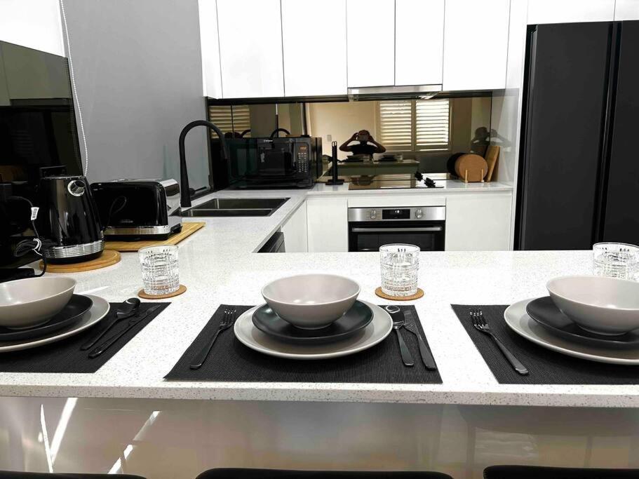 Private, Modern & Luxurious Granny Flat Apartment