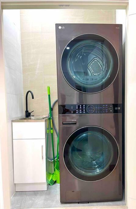 Private, Modern & Luxurious Granny Flat