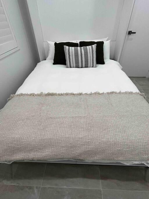 Apartment Private, Modern & Luxurious Granny Flat